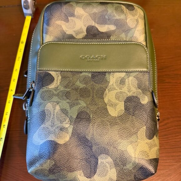 Coach Gotham Pack (Camo print) - Picture 1 of 5
